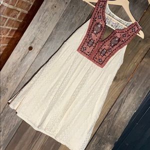 Super cute dress- Cream w aztec design top!